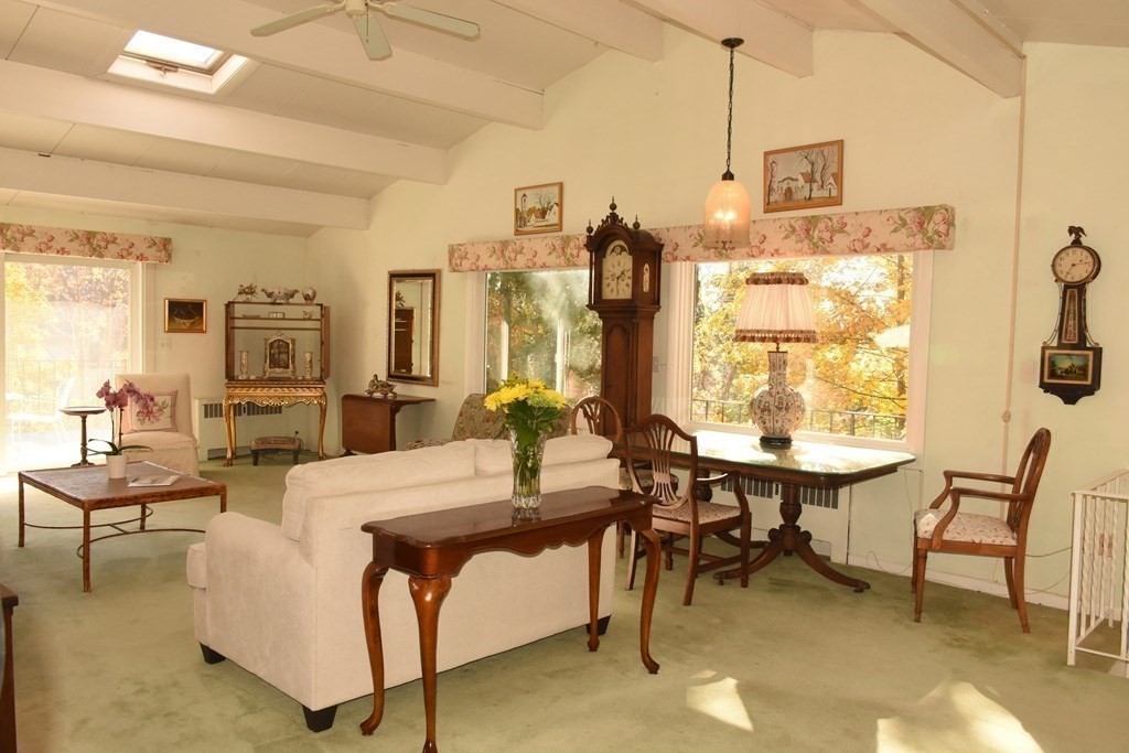19 Bennett Street Manchester, MA 01944 - Photo 3 of 25 Gallery Image 3