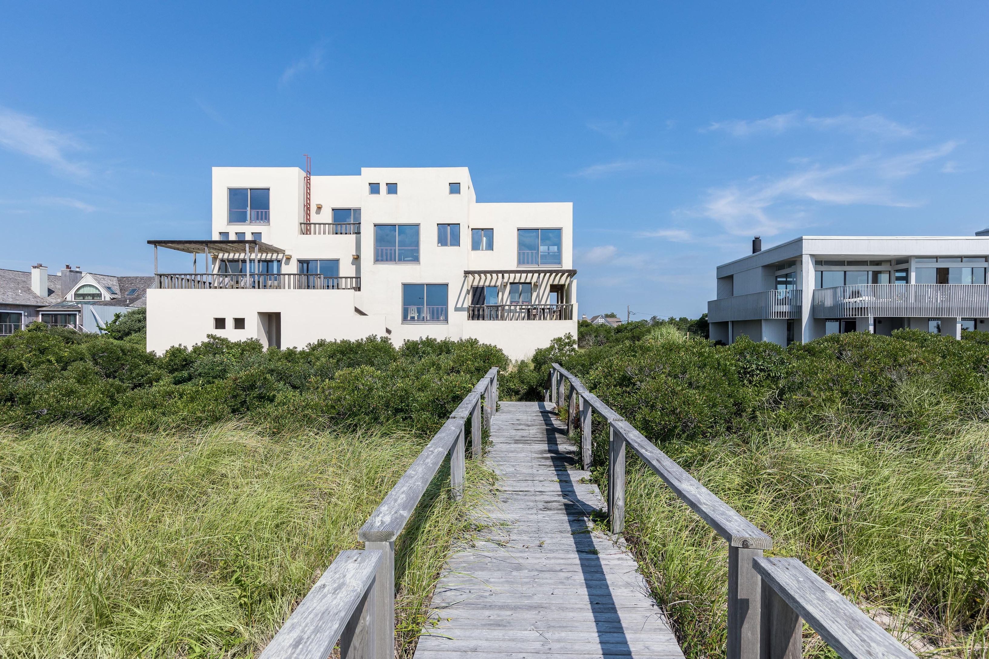 155 Surfside Drive Bridgehampton, NY 11932 - Photo 10 of 30