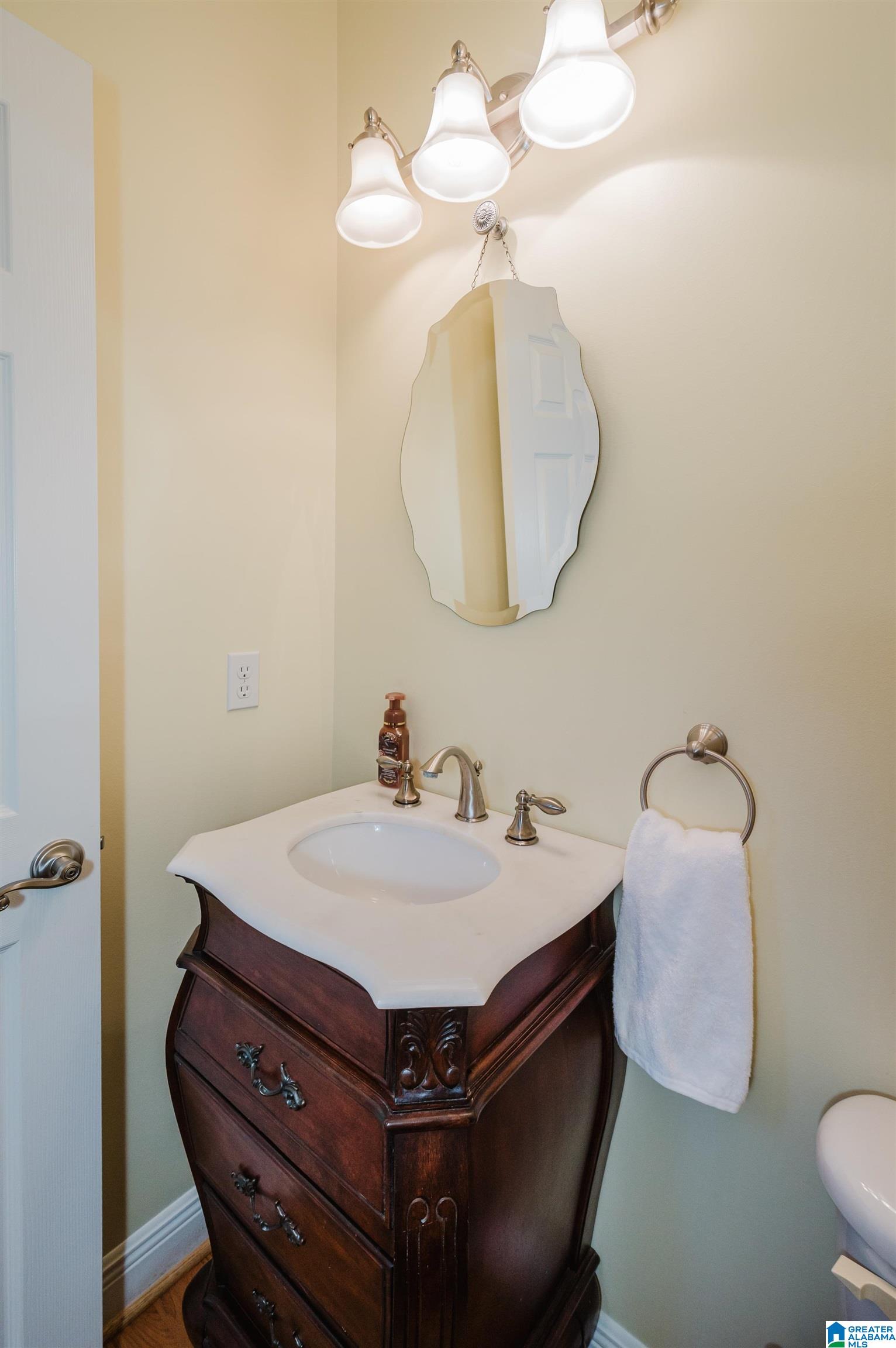 358 Ridge Drive Shelby, AL 35143 - Photo 9 of 94