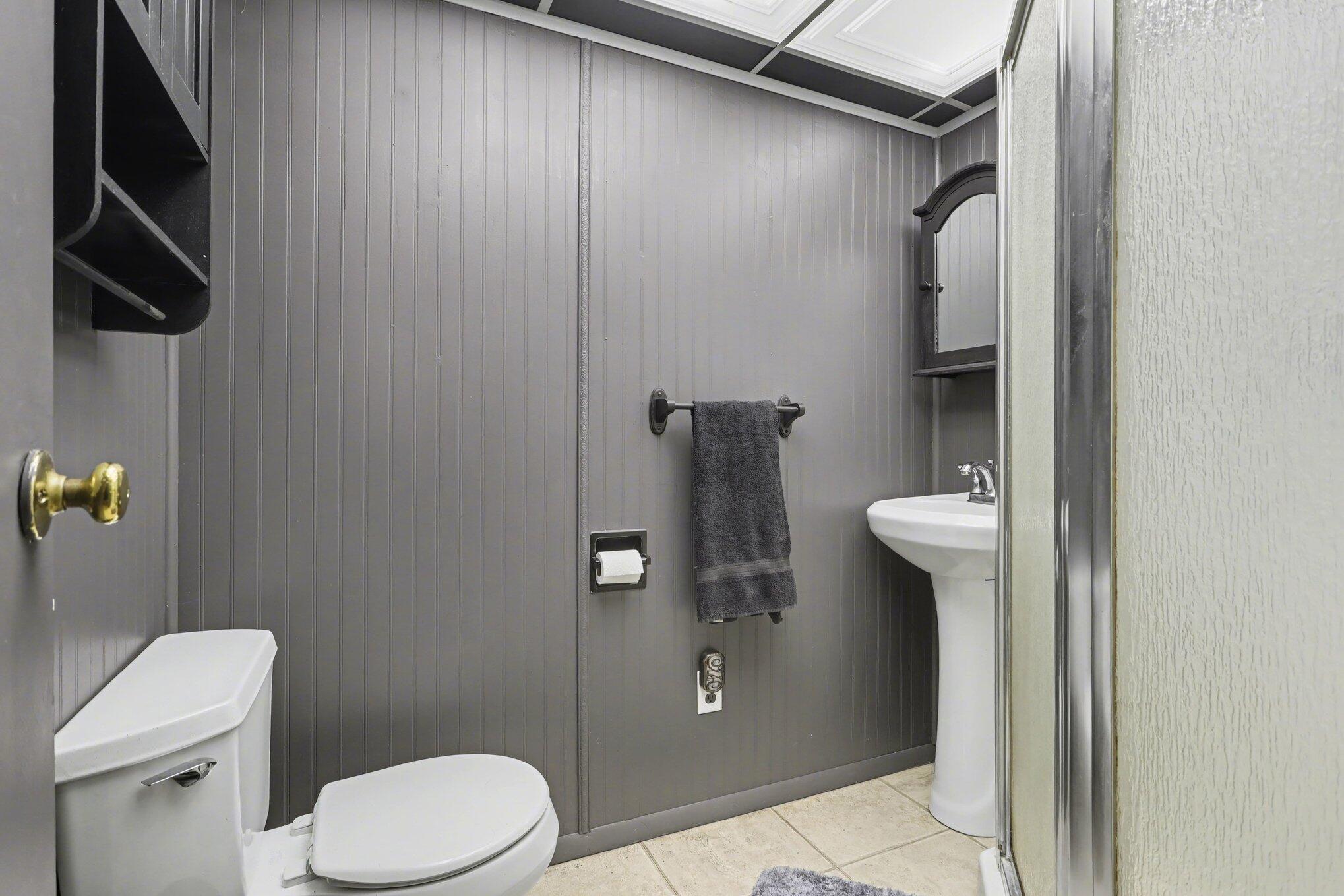 28573 Maystead Road Sturgis, MI 49091 - Photo 12 of 27 015_file_4224