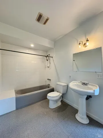 $875,000 | 2984 1st Street, Napa, CA 94558