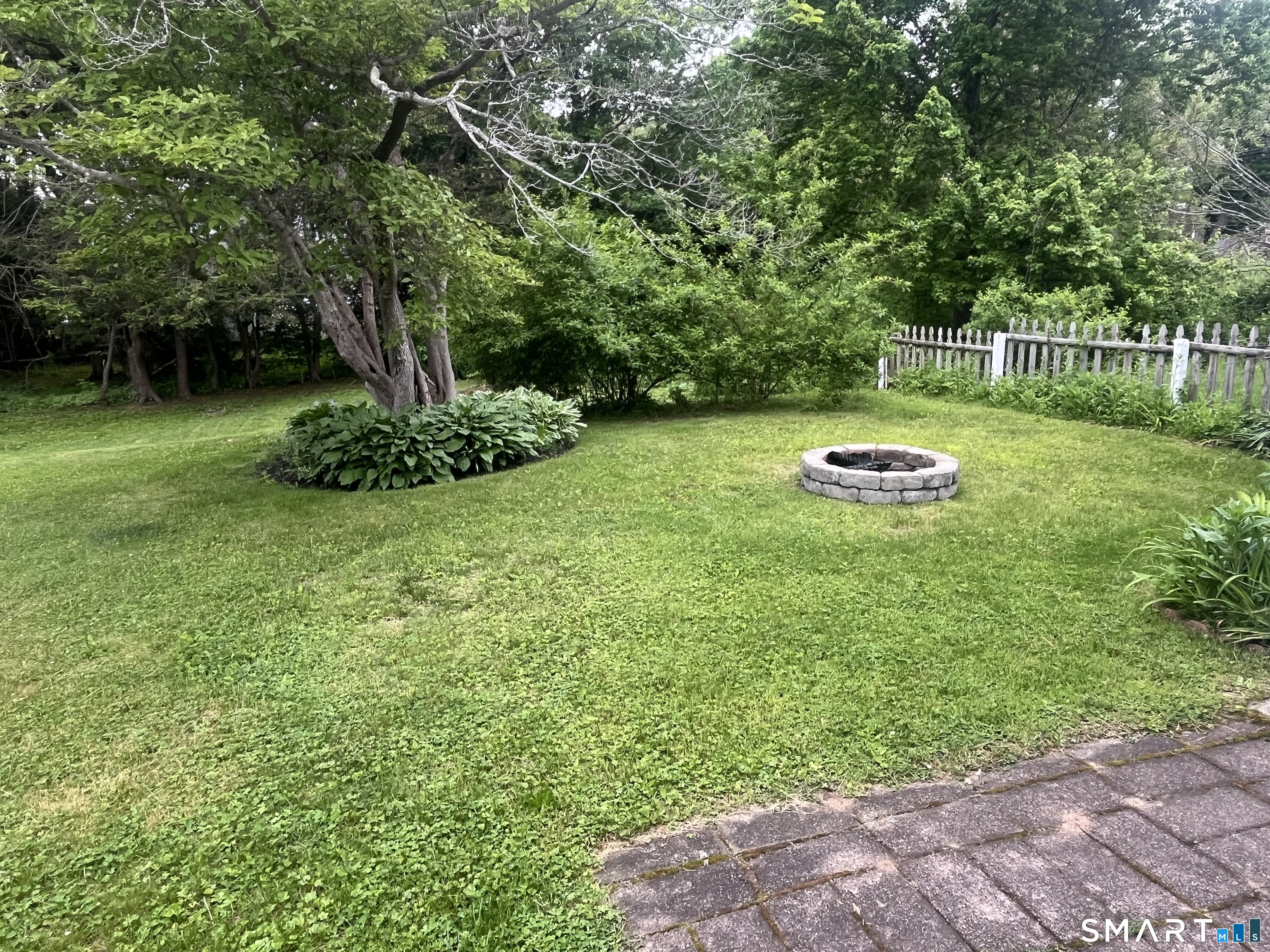 367 Frost Road Waterbury, CT 06705 - Photo 12 of 14