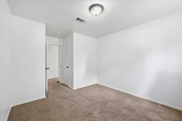 $1,750 | 118 8th Avenue, Nederland, TX 77627