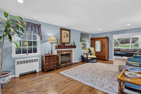 $1,599,000 | 165 Salem Road, East Hills, NY 11577