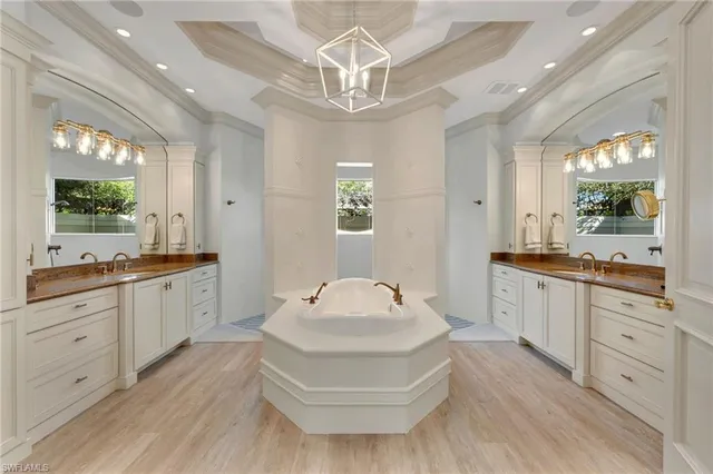 $6,500,000 | 15102 Frescott Way, Naples, FL 34110