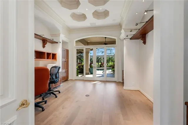 $6,500,000 | 15102 Frescott Way, Naples, FL 34110