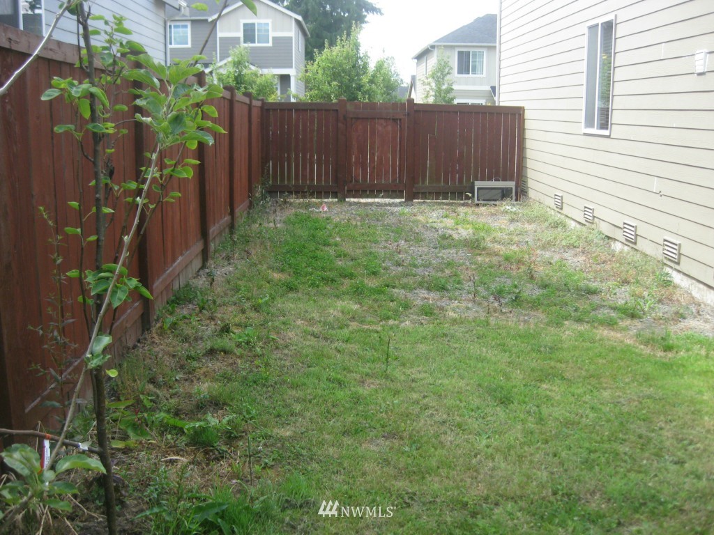 5008 Northeast 5th Place Renton, WA 98059 - Photo 17 of 24 Gallery Image 17