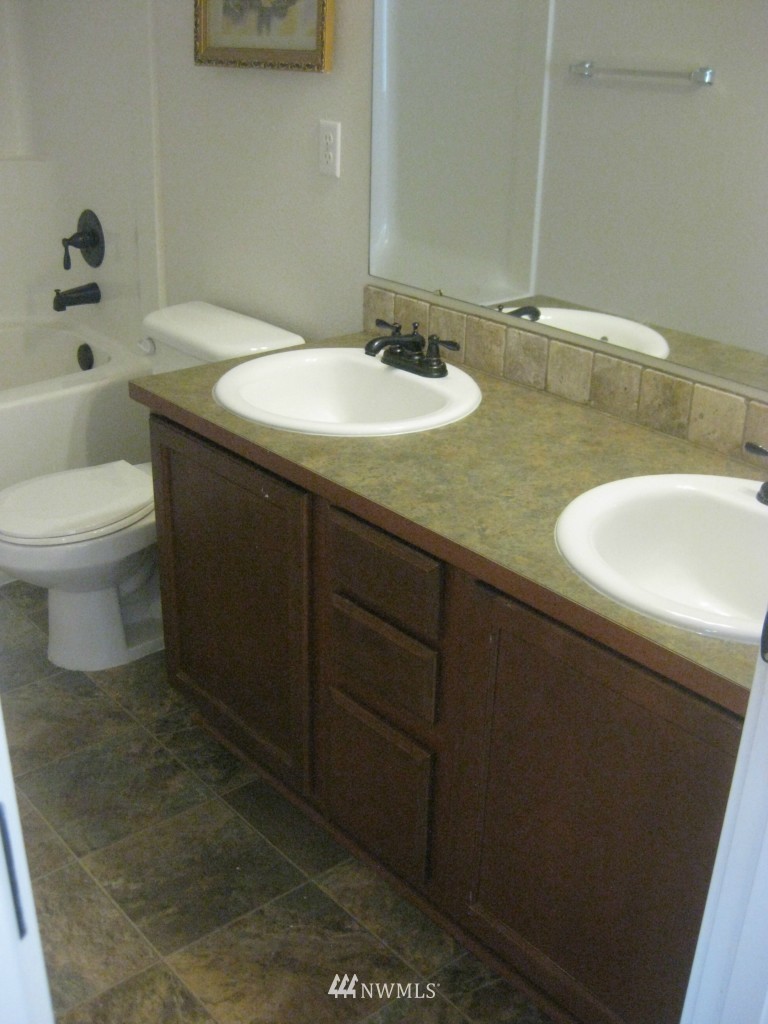5008 Northeast 5th Place Renton, WA 98059 - Photo 20 of 24 Gallery Image 20