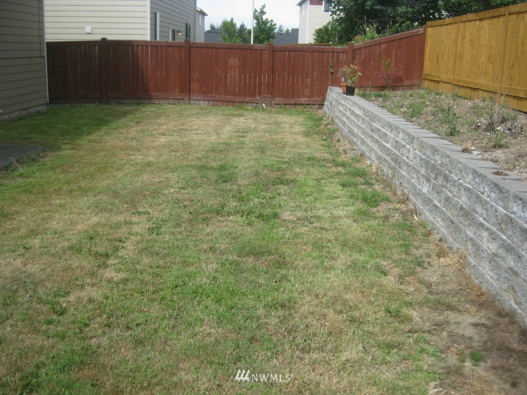 5008 Northeast 5th Place Renton, WA 98059 - Photo 5 of 24 Gallery Image 5