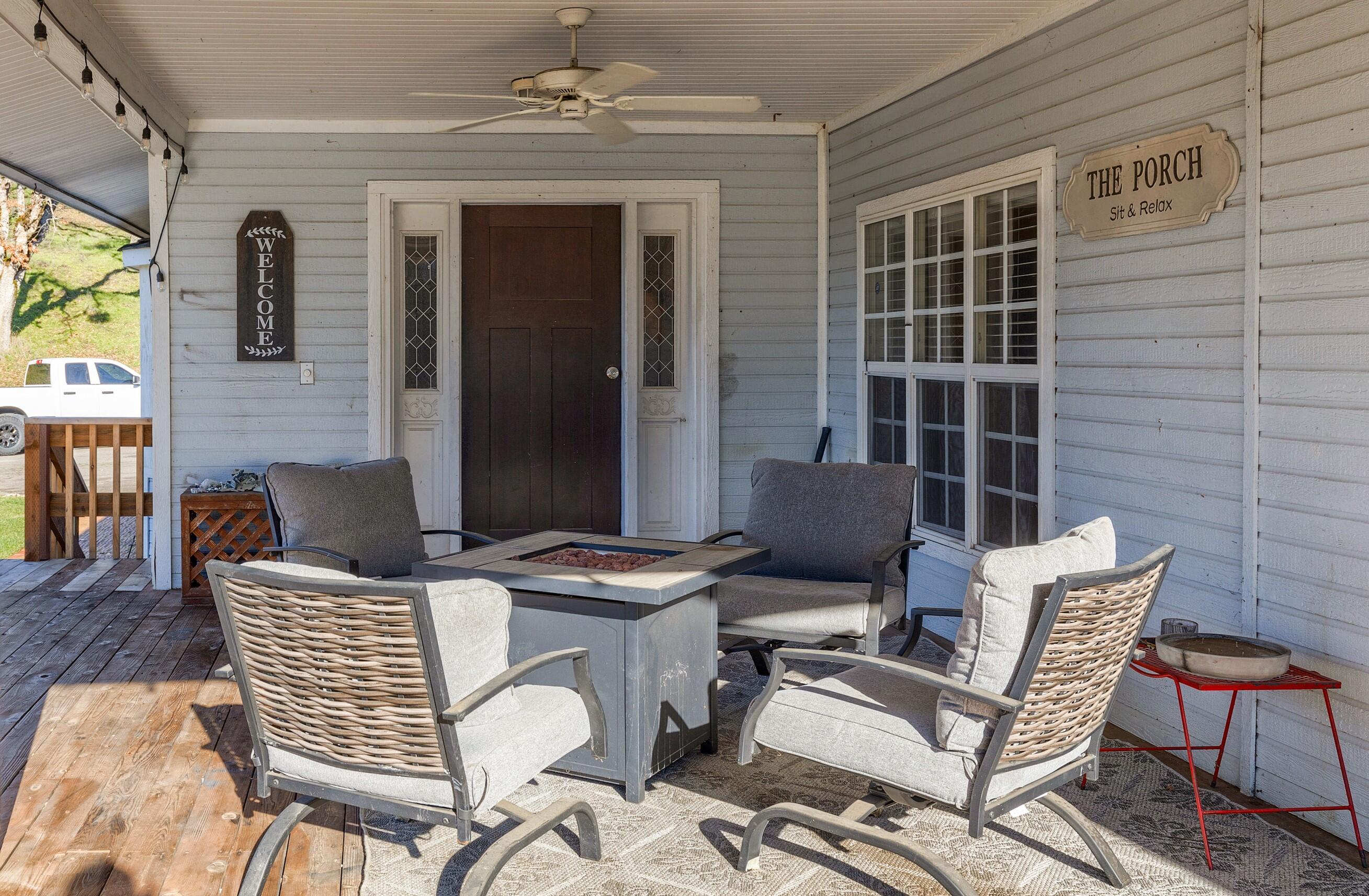 6150 Tolo Road Central Point, OR 97502 - Photo 12 of 51 13