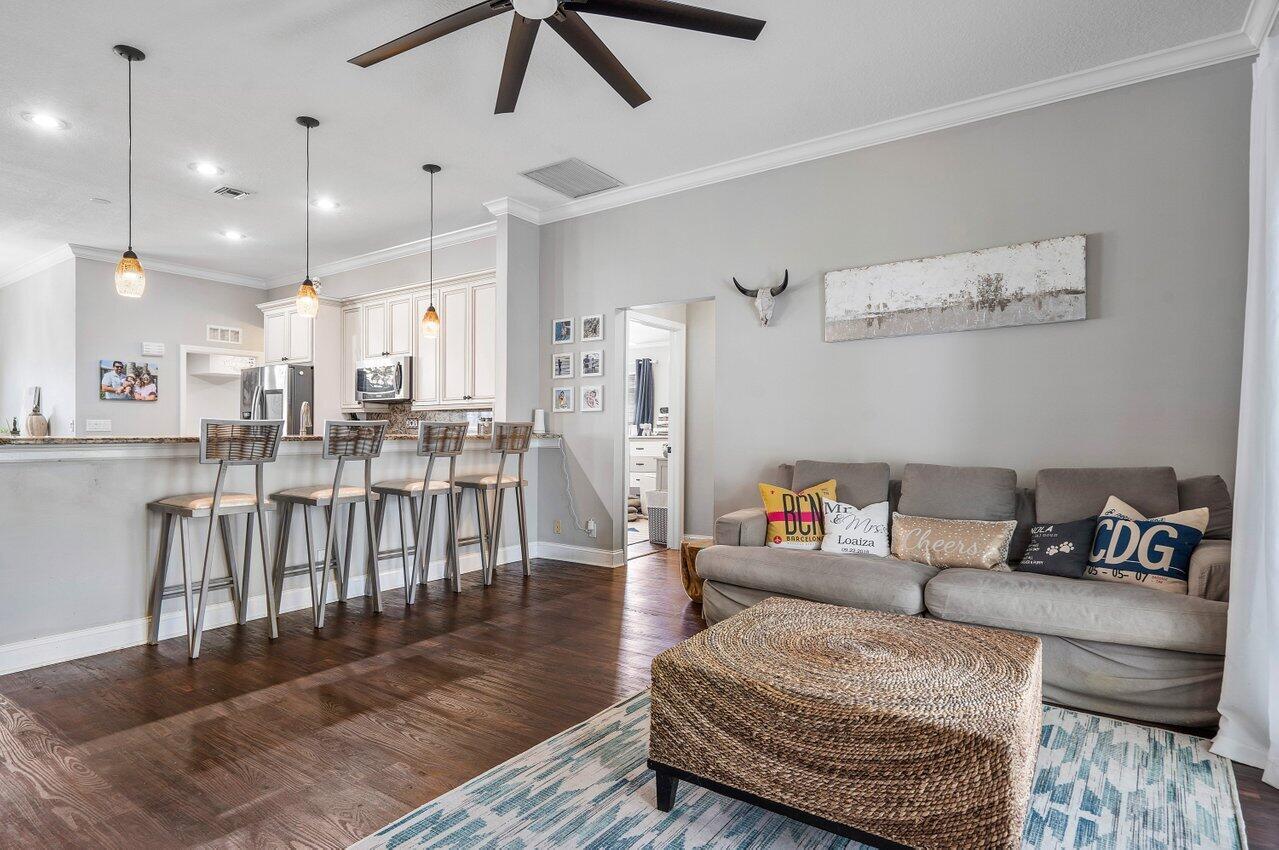 6454 Foster Street Jupiter, FL 33458 - Photo 14 of 34 014-6454FosterStreet-Jupiter-FL-33458-SM