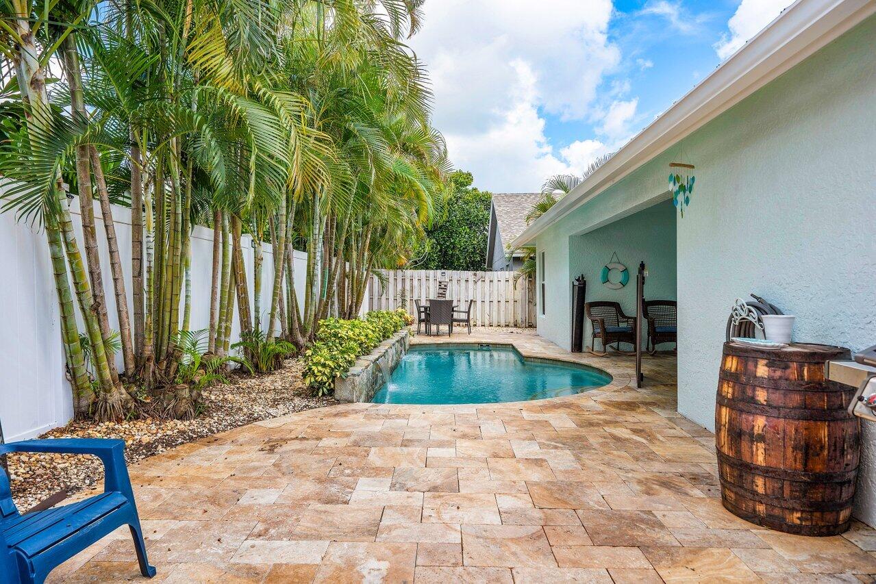 6454 Foster Street Jupiter, FL 33458 - Photo 27 of 34 028-6454FosterStreet-Jupiter-FL-33458-SM