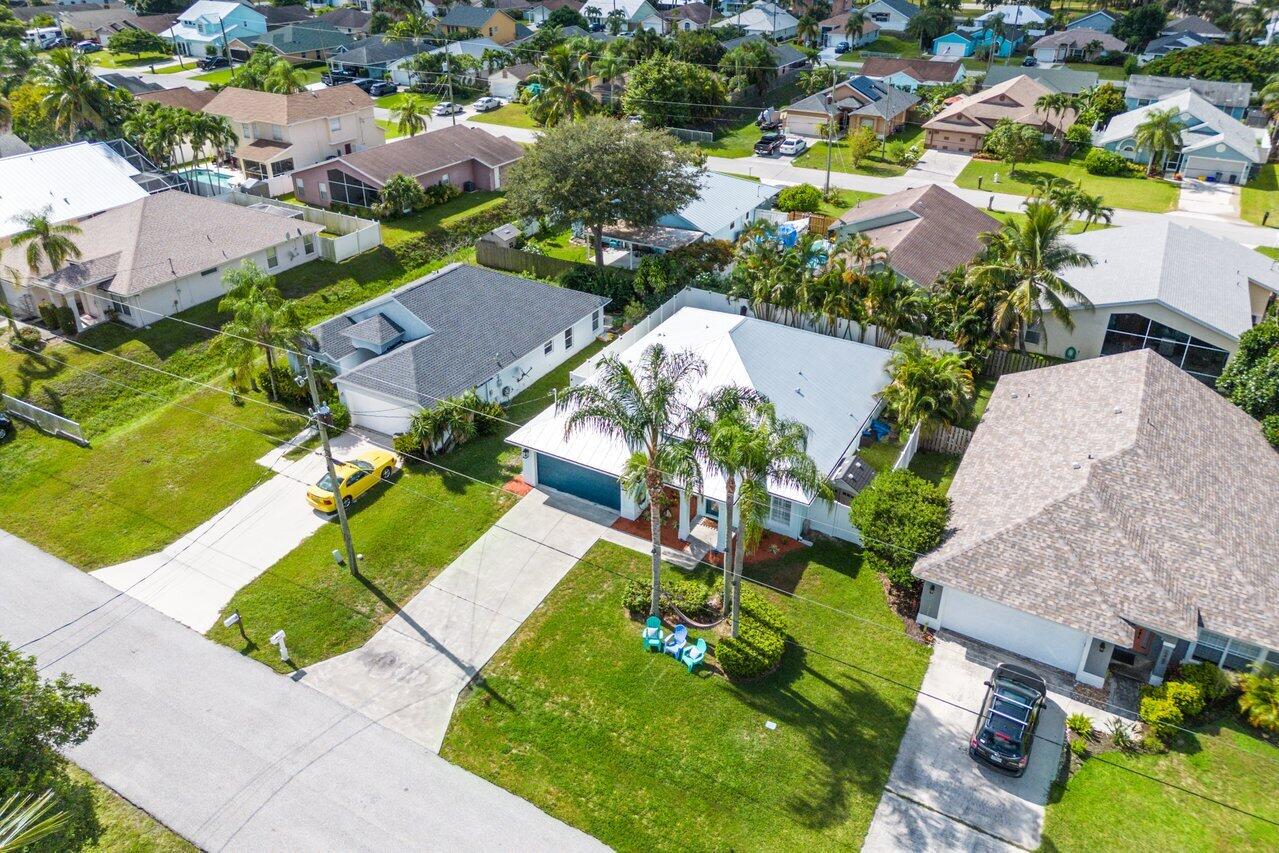 6454 Foster Street Jupiter, FL 33458 - Photo 32 of 34 033-6454FosterStreet-Jupiter-FL-33458-SM