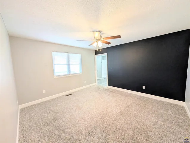 $295,000 | 22 East Dickinson Street, Lebo, KS 66856