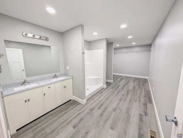 $295,000 | 22 East Dickinson Street, Lebo, KS 66856