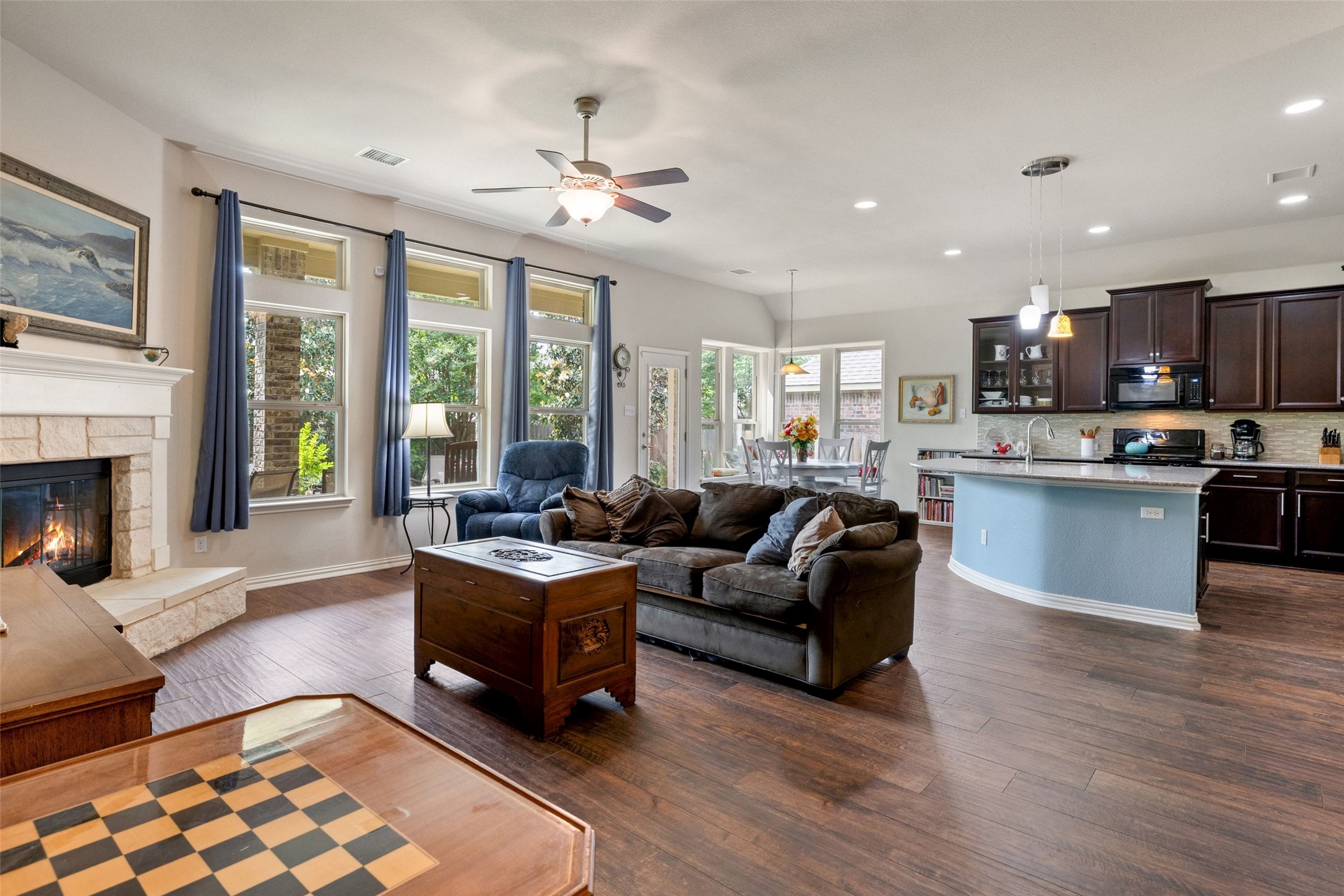 233 Sangiovese Street Leander, TX 78641 - Photo 12 of 40