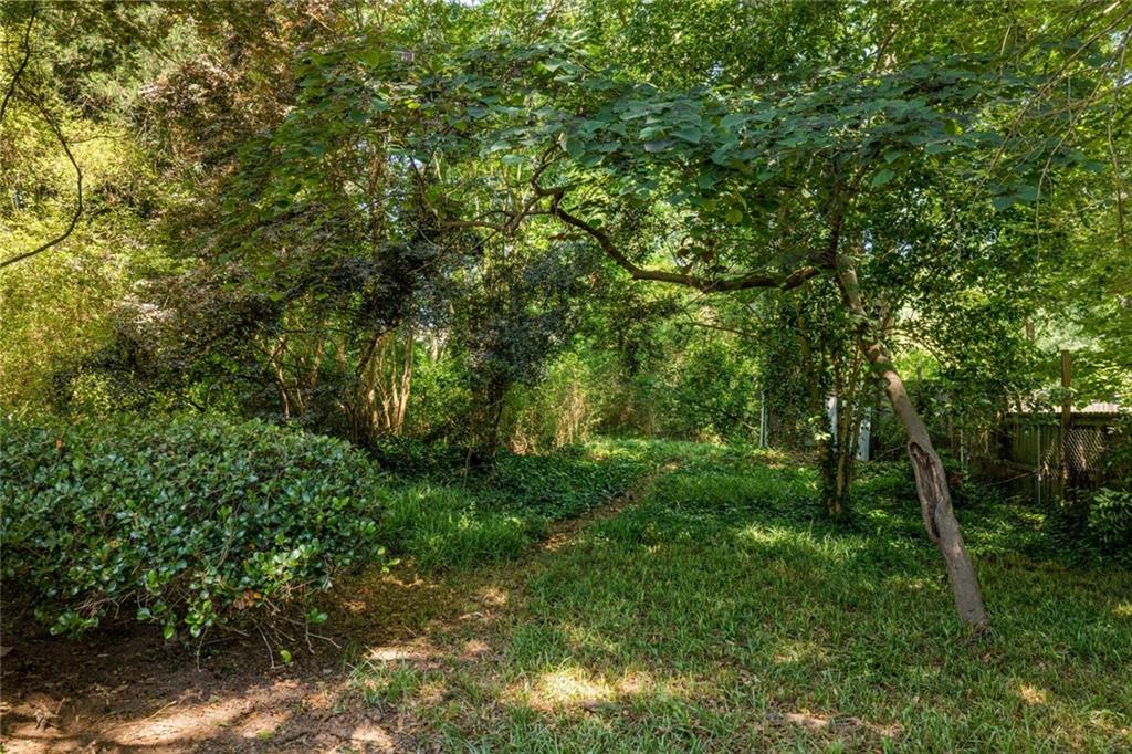 2406 Woodridge Drive Decatur, GA 30033 - Photo 30 of 37