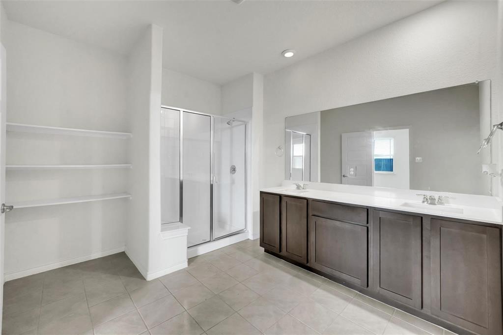 484 Declaration Way Fate, TX 75189 - Photo 18 of 29 Gallery Image 18