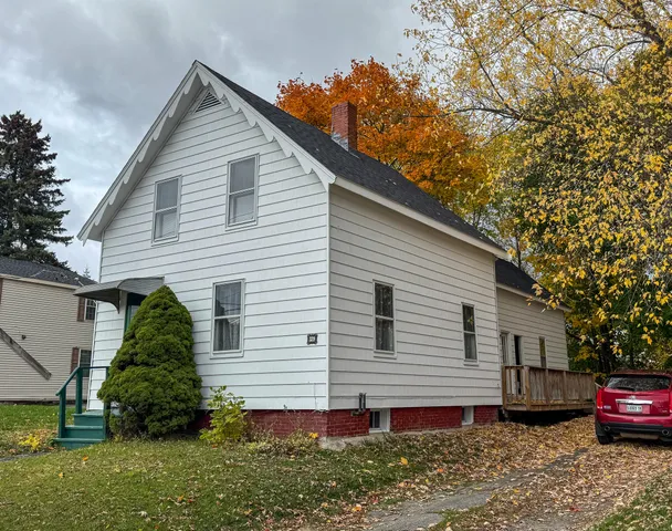 $229,000 | 339 Essex Street, Bangor, ME 04401