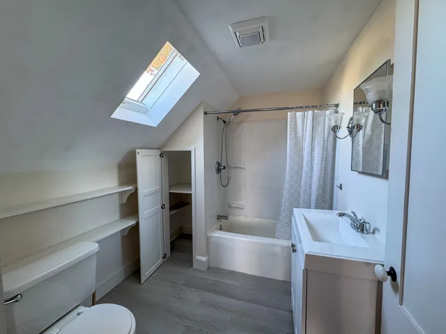 $229,000 | 339 Essex Street, Bangor, ME 04401