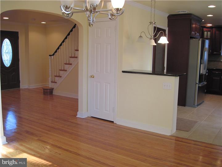 7631 Levis Road Cheltenham, PA 19012 - Photo 3 of 25 Gallery Image 3