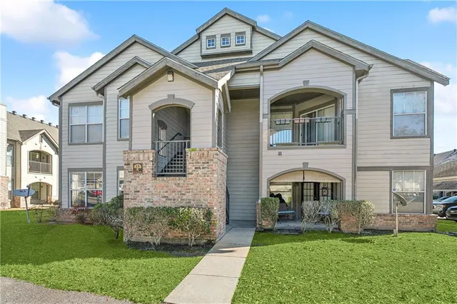 $119,900 | 350 Emerald Forest Boulevard, Unit 13101, Covington, LA 70433