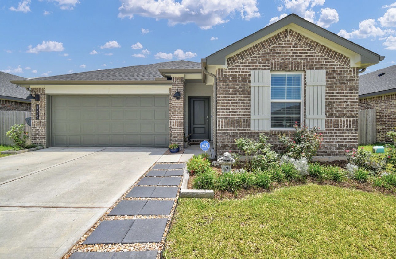 328 Amy Street Angleton, TX 77515 - Photo 25 of 26