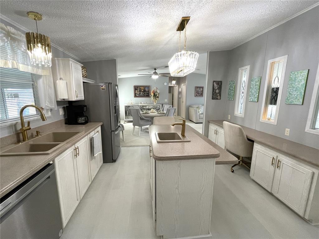 24437 Harbor View Road, Unit 70 Port Charlotte, FL 33980 - Photo 20 of 62