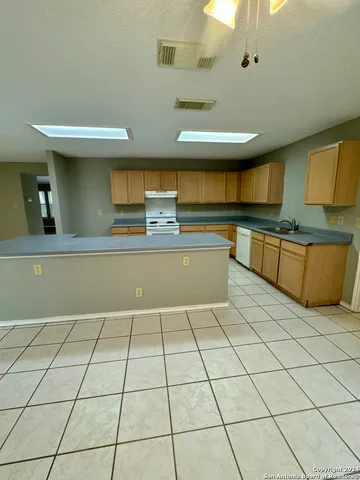$1,850 | 216 Newrock Creek, Schertz, TX 78154