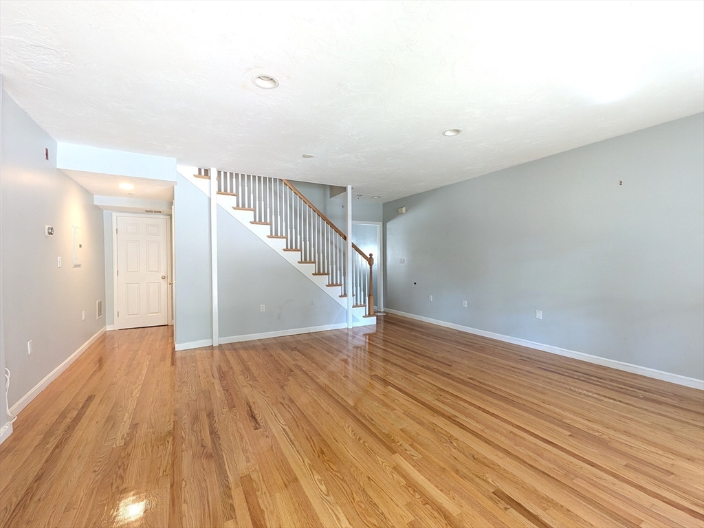 30 Cameron Street, Unit 7 Brookline, MA 02445 - Photo 4 of 14