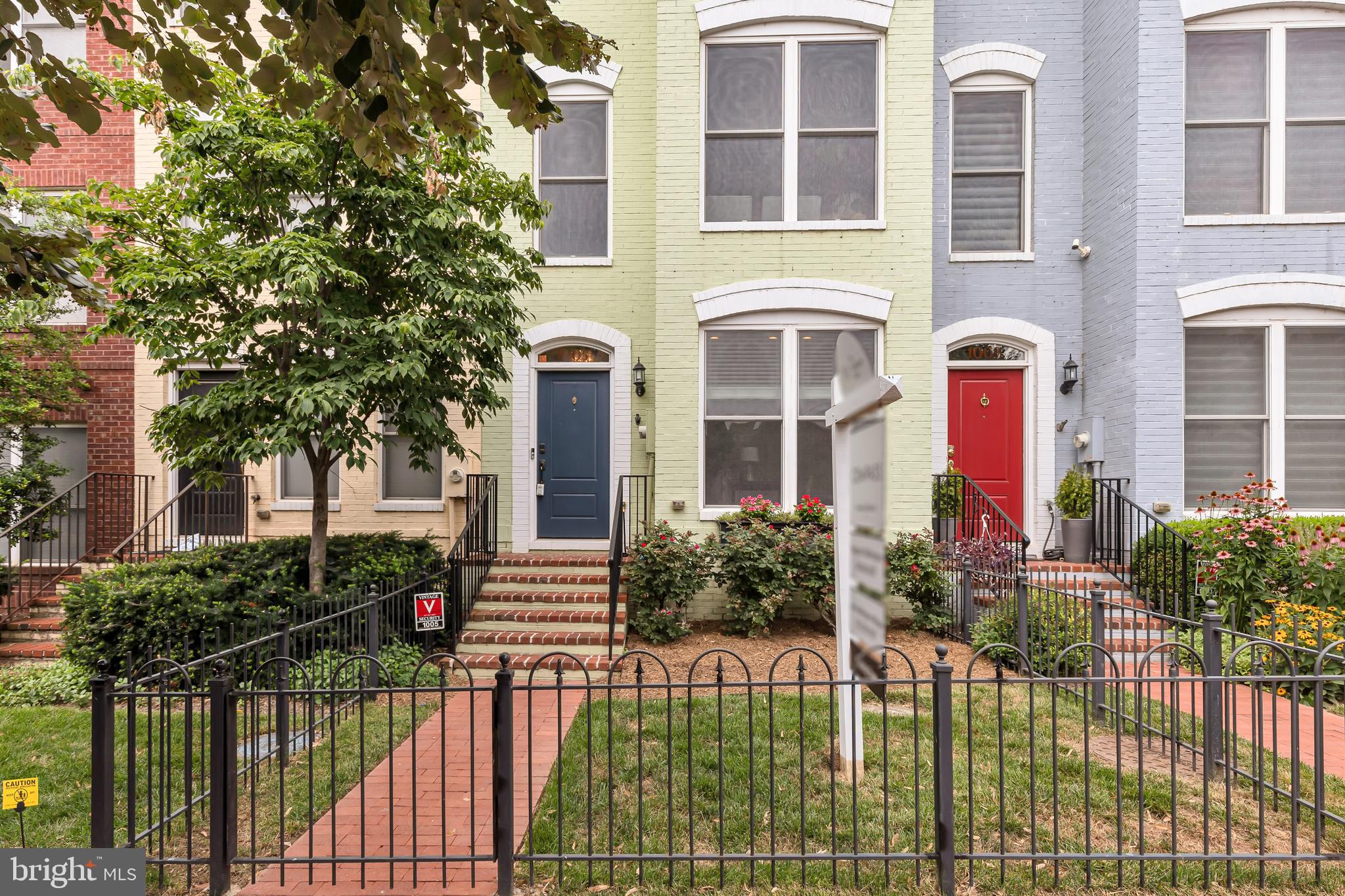 1005 5th Street Southeast Washington, DC 20003 - Photo 3 of 40