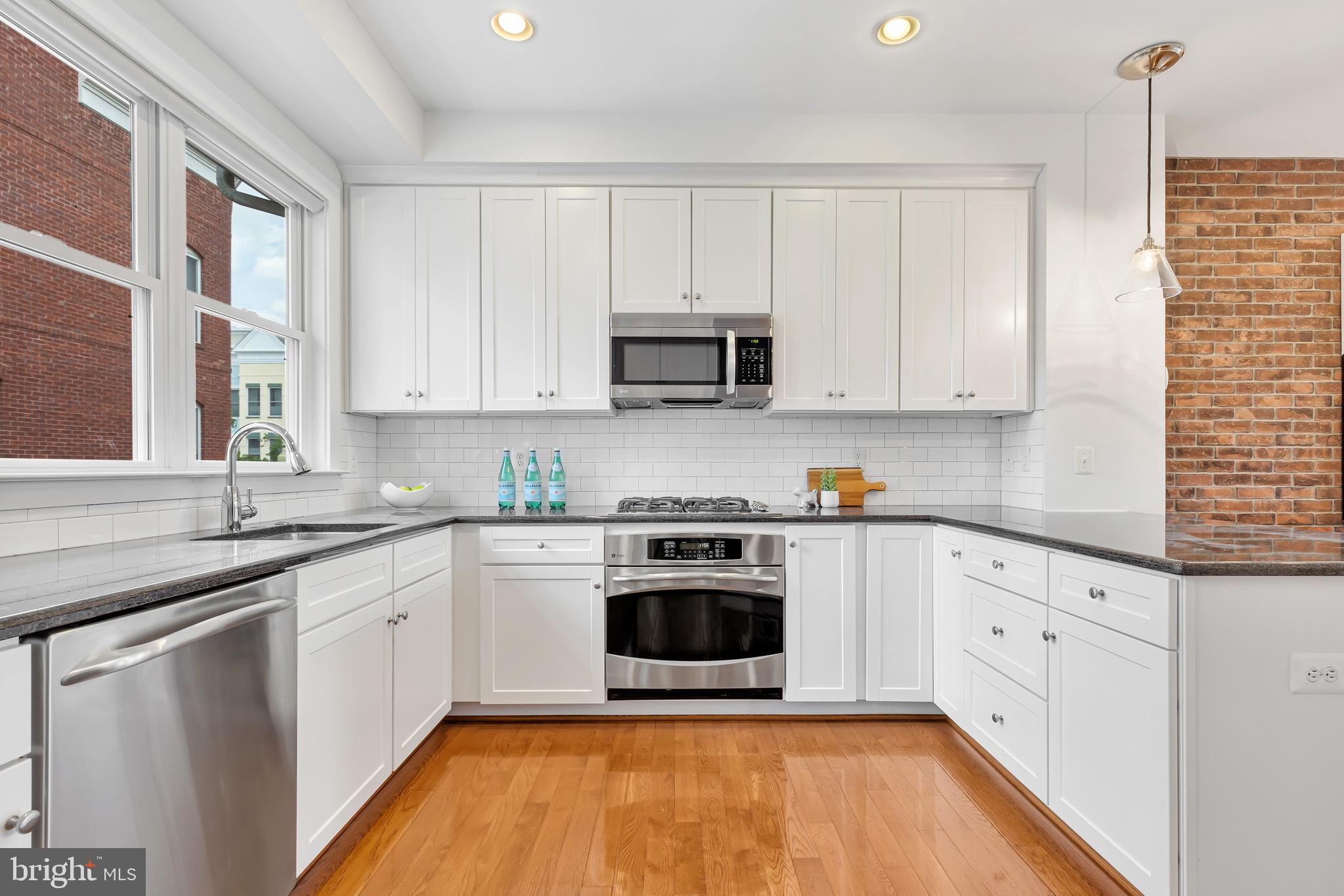 1005 5th Street Southeast Washington, DC 20003 - Photo 9 of 40