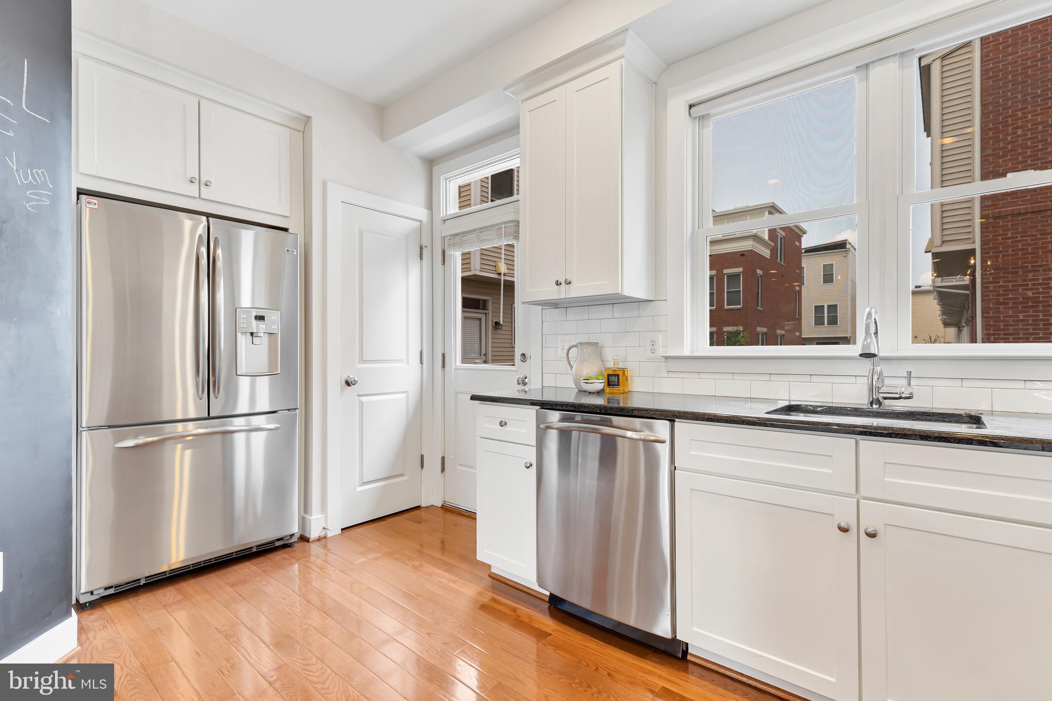 1005 5th Street Southeast Washington, DC 20003 - Photo 10 of 40