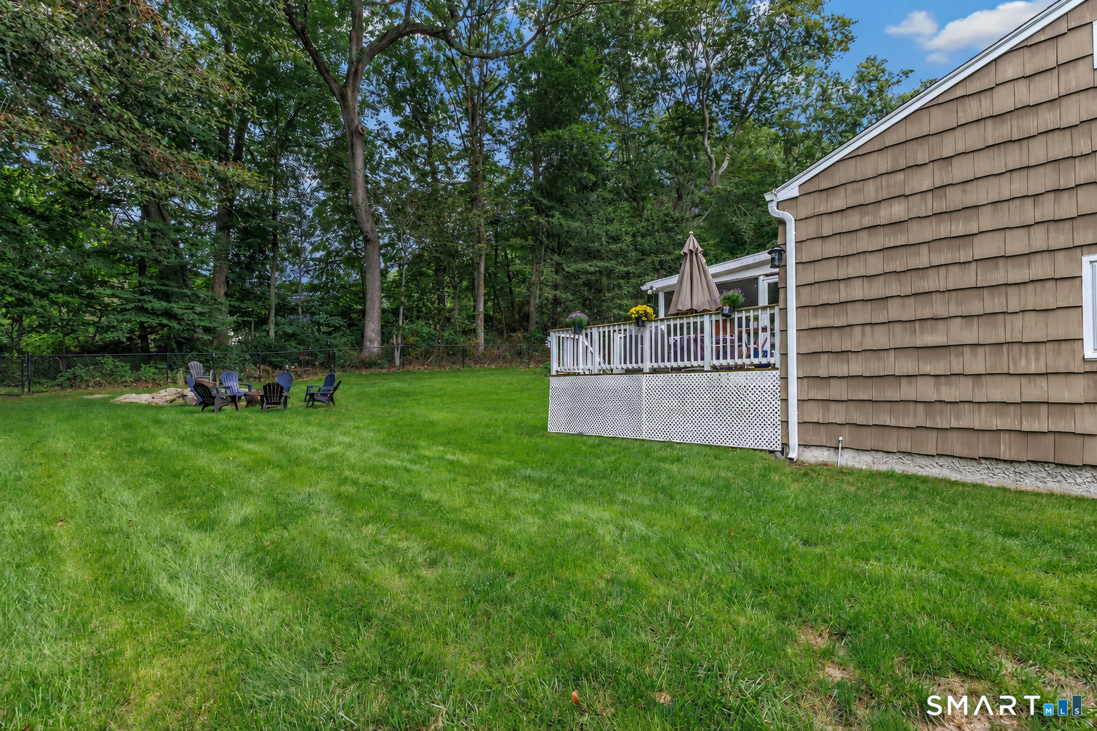 22 Sabina Road Trumbull, CT 06611 - Photo 39 of 40 Gallery Image 39