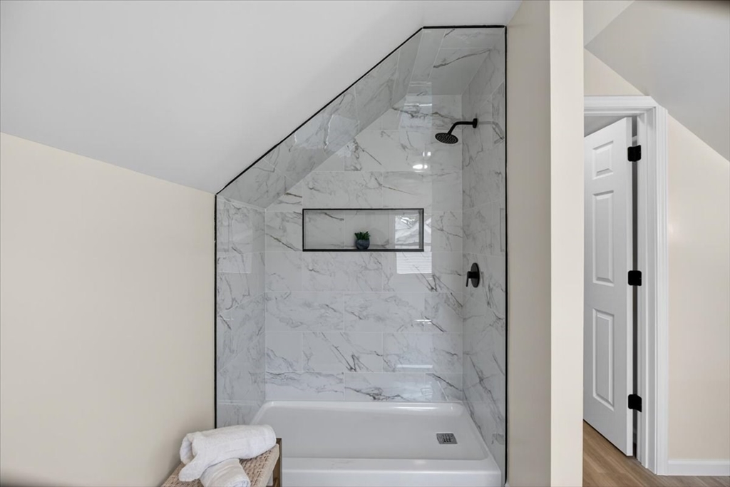 163 Powell Avenue Springfield, MA 01118 - Photo 22 of 40