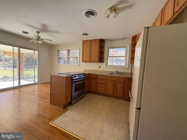 $370,000 | 15401 Cedar Drive, Accokeek, MD 20607