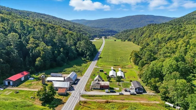 $980,000 | 1433 North 116 Road, Unit B, Bristol, VT 05443