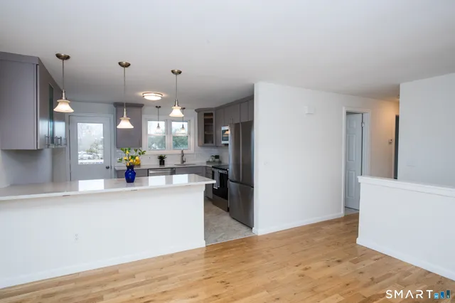 $379,000 | 291 Cartpath Drive, Meriden, CT 06450