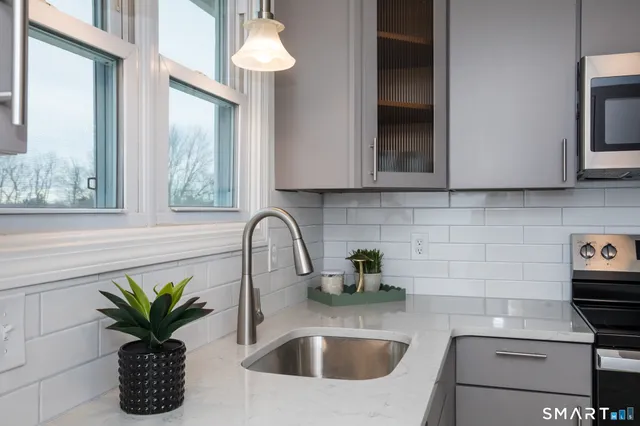 $379,000 | 291 Cartpath Drive, Meriden, CT 06450