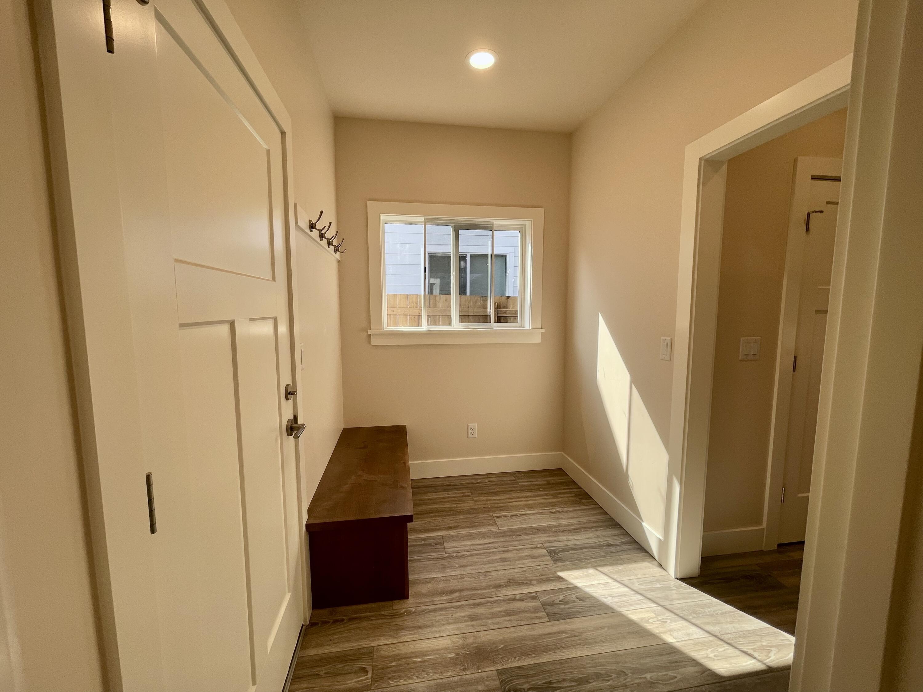 331 Randy Street Ashland, OR 97520 - Photo 12 of 15 Mudroom
