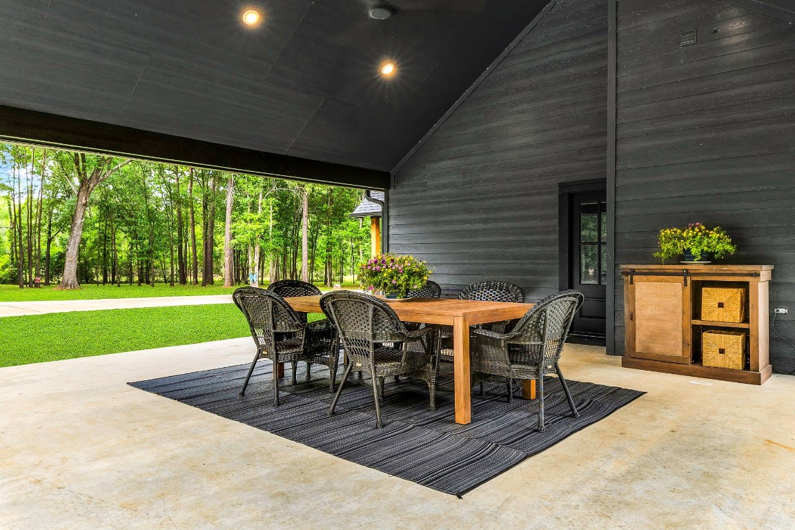 22797 Sharp Road Montgomery, TX 77356 - Photo 5 of 43