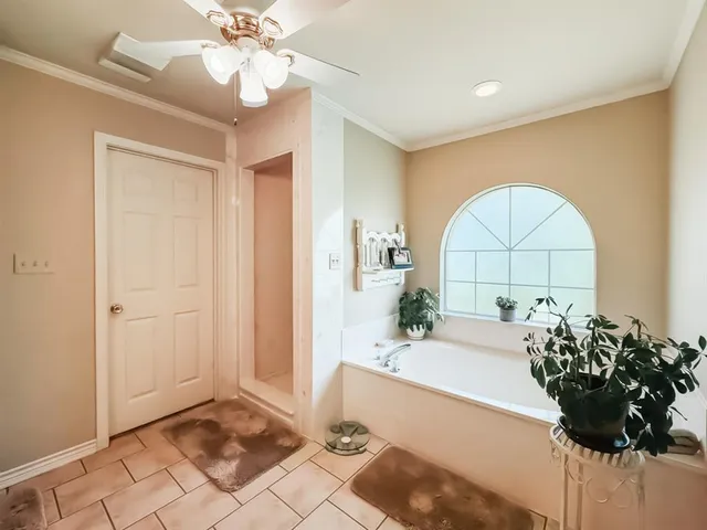 a view of a livingroom with furniture