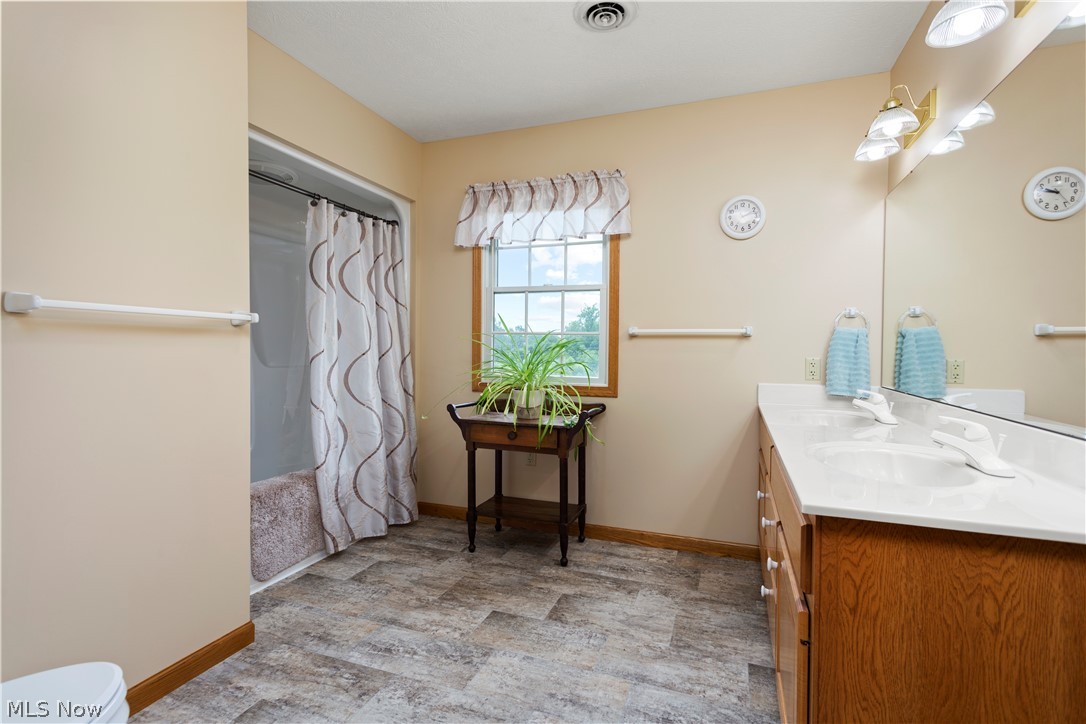 1370 Chenango Road Wakeman, OH 44889 - Photo 14 of 34