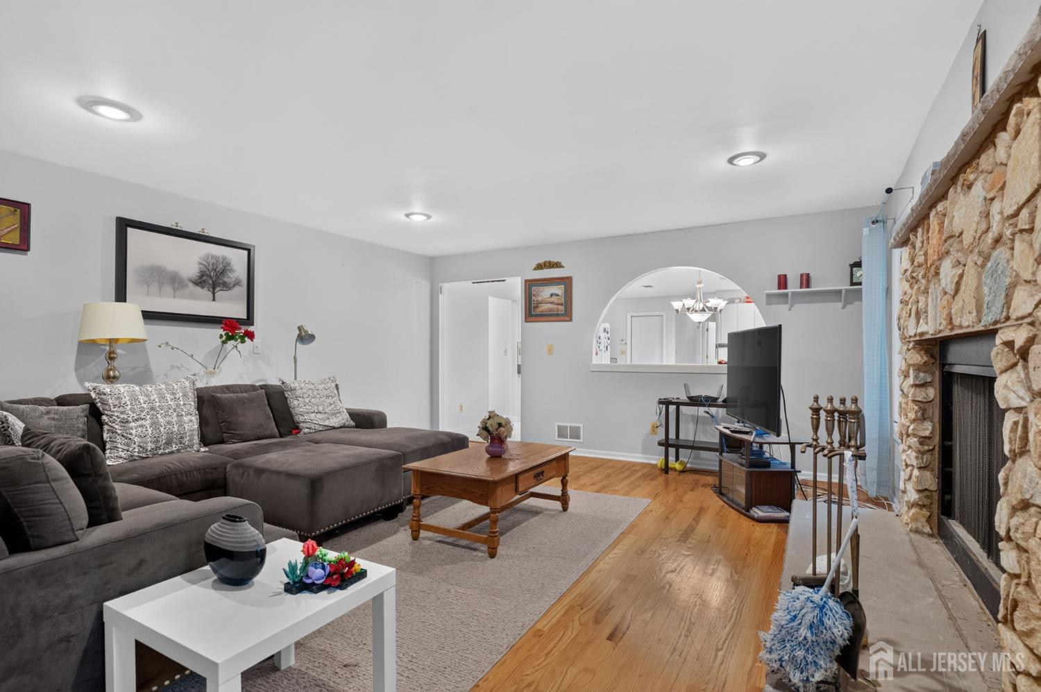 14 Gallo Way Edison, NJ 08820 - Photo 17 of 38
