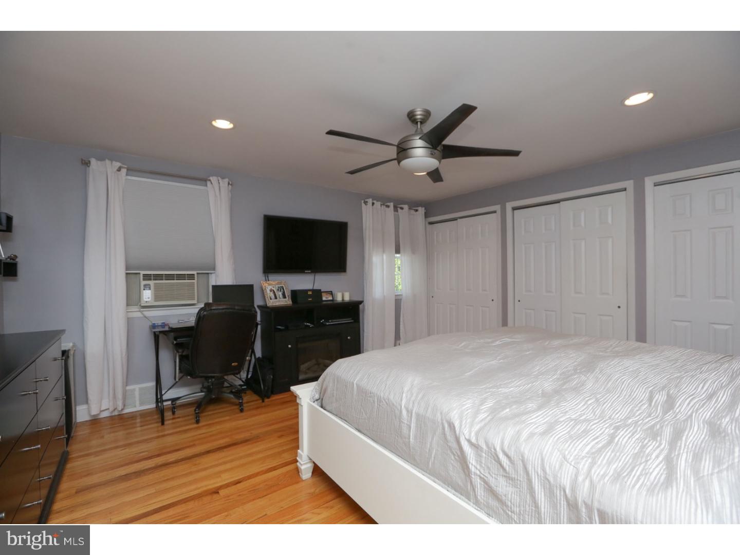 1142 Morefield Road Philadelphia, PA 19115 - Photo 17 of 25