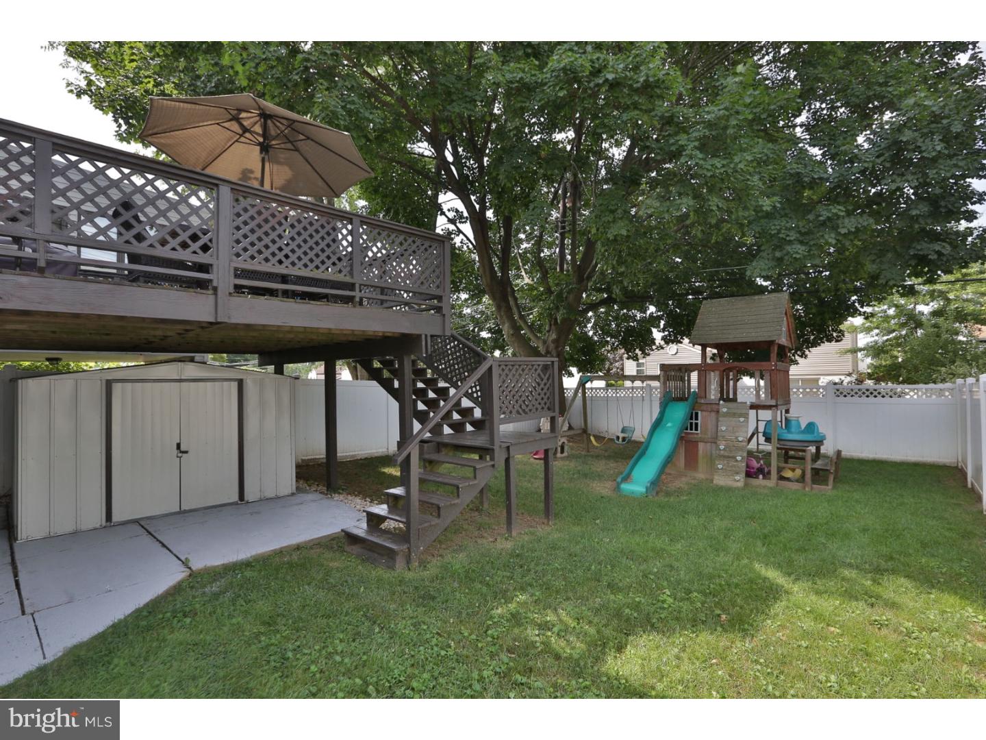 1142 Morefield Road Philadelphia, PA 19115 - Photo 7 of 25