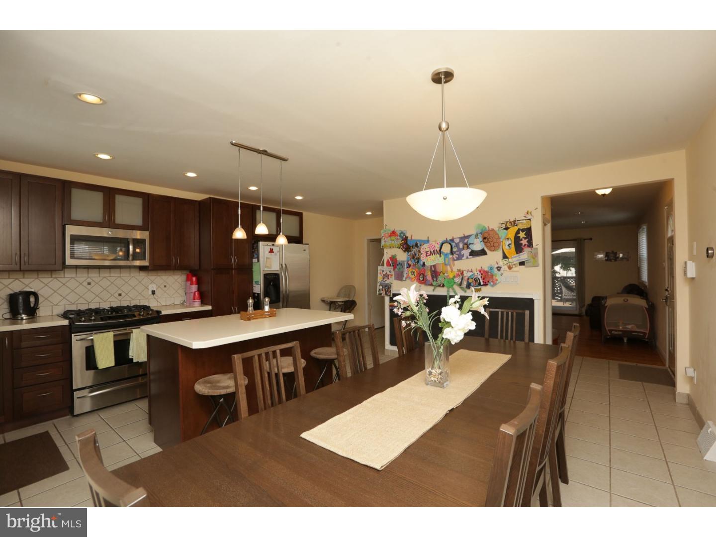 1142 Morefield Road Philadelphia, PA 19115 - Photo 10 of 25