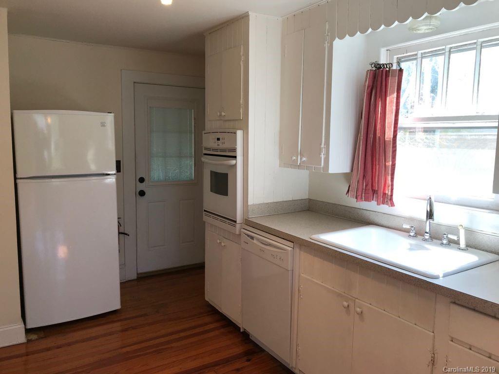 327 Spring Street Southwest Concord, NC 28025 - Photo 9 of 24 Gallery Image 9