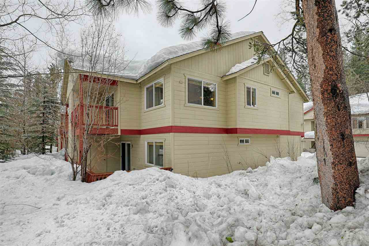 10165 Pine Cone Road Truckee, CA 96161 - Photo 20 of 20 Rear View of End Unit
