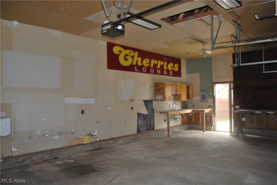 12834 North Road Cleveland, OH 44111 - Photo 28 of 29 Gallery Image 28